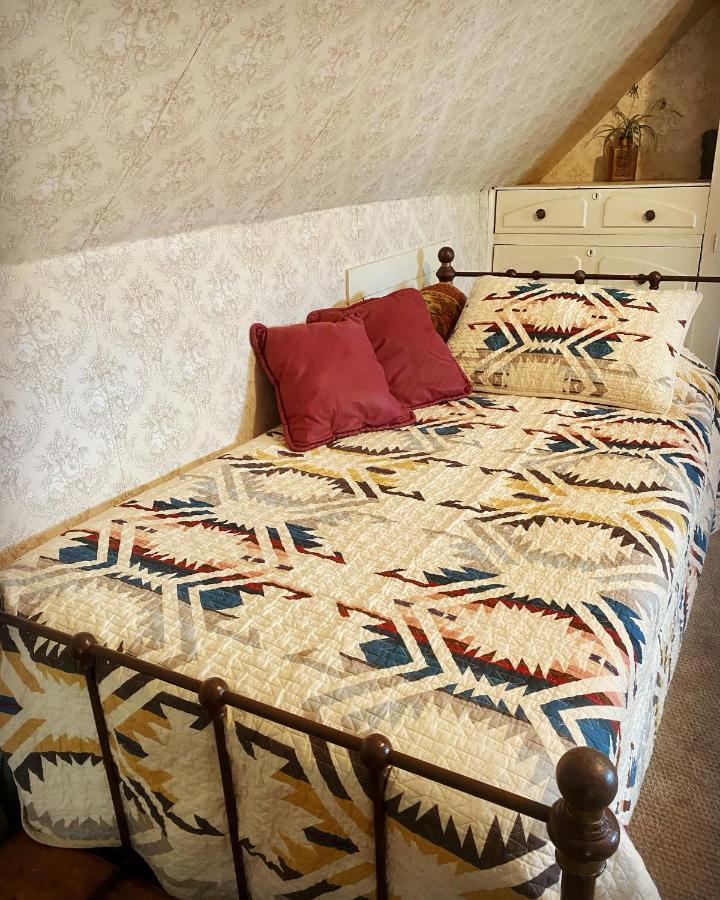 Pansy'S Parlor Bed & Breakfast Golden Exterior foto
