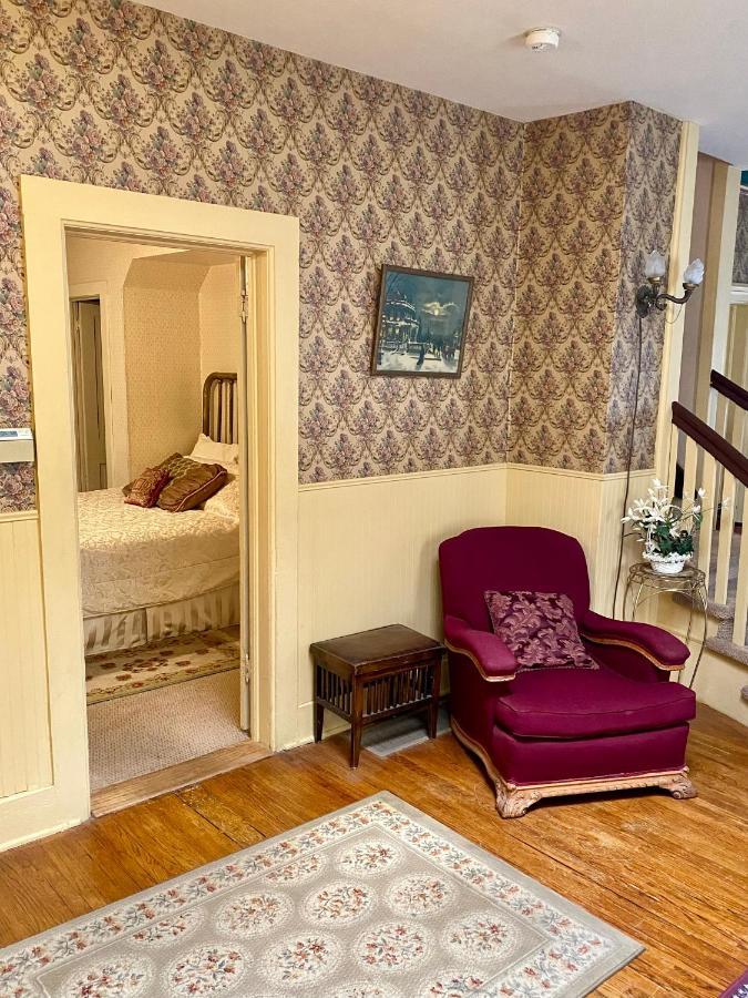 Pansy'S Parlor Bed & Breakfast Golden Exterior foto